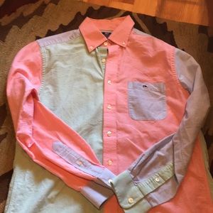 COLOR BLOCK VV BUTTON DOWN